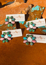 Load image into Gallery viewer, Via Linda Stud Earrings
