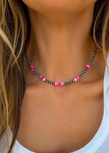 Load image into Gallery viewer, Ellie Navajo Style Pearl Necklace
