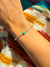Load image into Gallery viewer, Single Stone Cuff
