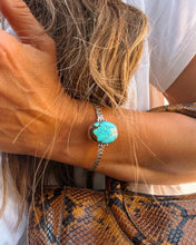 Load image into Gallery viewer, Roselee Cuff
