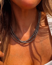 Load image into Gallery viewer, 3 Strand Navajo Style Pearl Necklace
