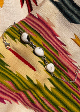 Load image into Gallery viewer, Oaklie Bracelet
