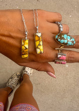 Load image into Gallery viewer, Dad’s Lemon Bar Necklace
