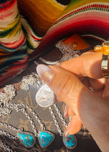 Load image into Gallery viewer, Hitchn Post  Necklace
