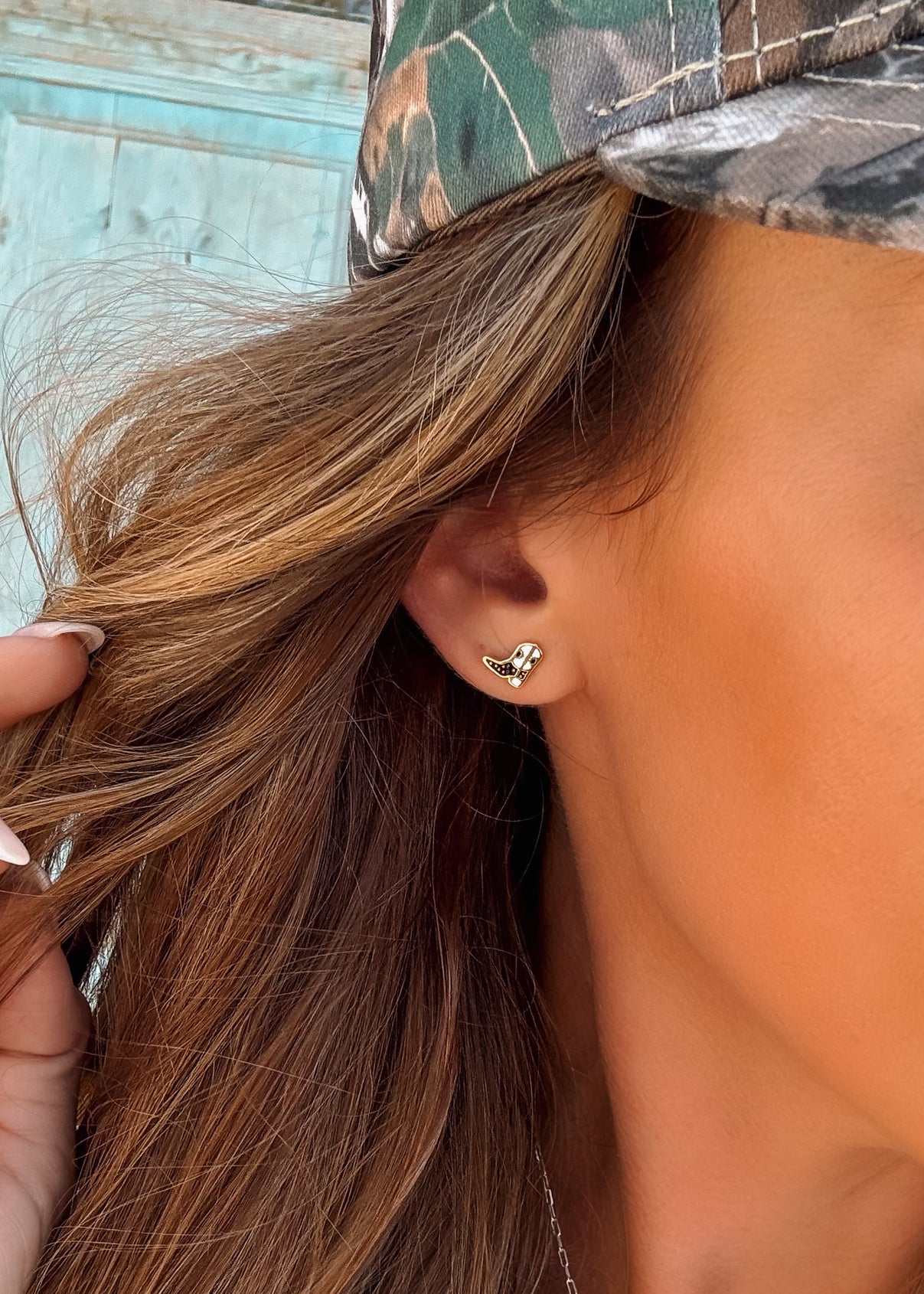 Kickin' It Gold Studs - Turnback Pony ™ - Earring