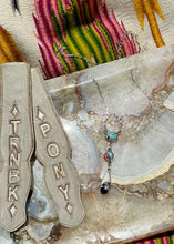 Load image into Gallery viewer, Starheart Necklace
