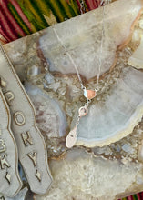 Load image into Gallery viewer, Starheart Necklace
