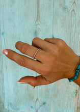Load image into Gallery viewer, Mari Band Ring

