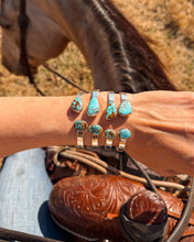 Load image into Gallery viewer, LV Marnie Cuff - Turnback Pony ™ - Bracelet
