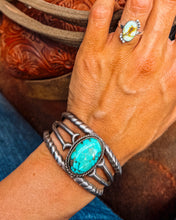 Load image into Gallery viewer, Remi Vintage Cuff
