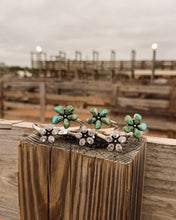 Load image into Gallery viewer, Mela Silver Cuff - Turnback Pony ™ - Bracelets
